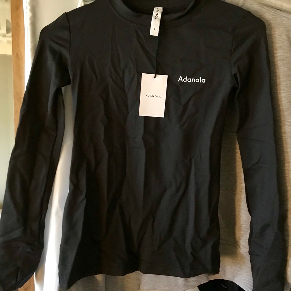 Adanola running top size small